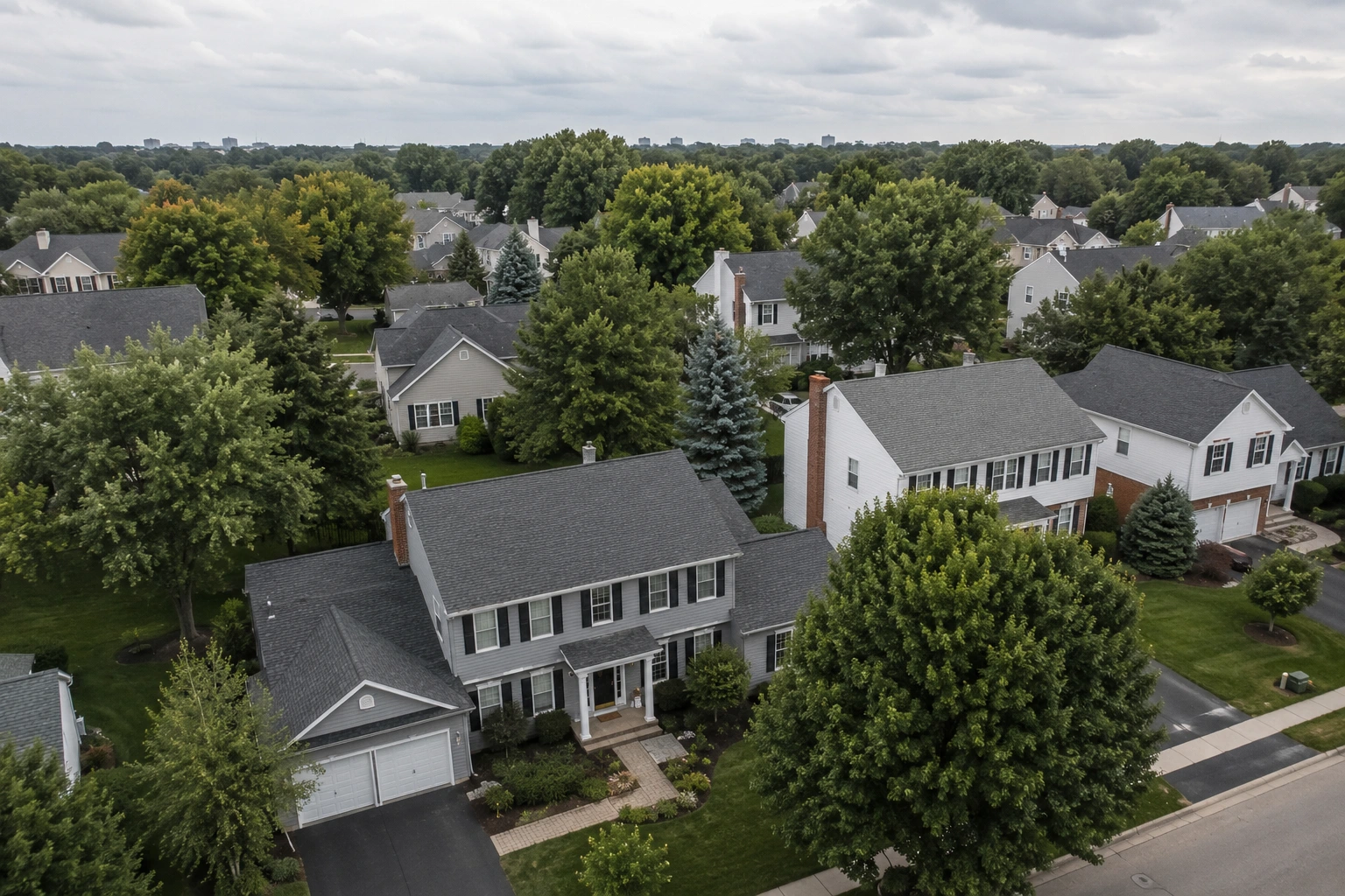 Roofing contractor services in Ohio